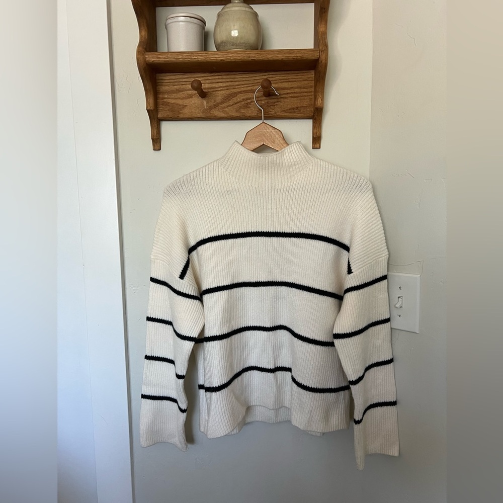 Abercrombie & Fitch Cream and Black Striped Funnel Neck Sweater